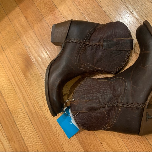 NWT Lane Plain Jane Cowboy Boots - Picture 4 of 7